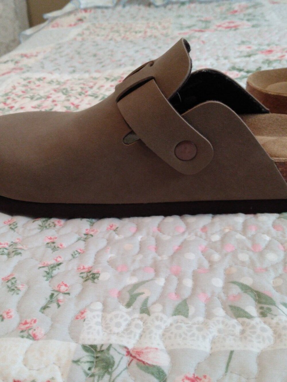 cusionaire, clogs size 7m, tan never worn! - Picture 6 of 9